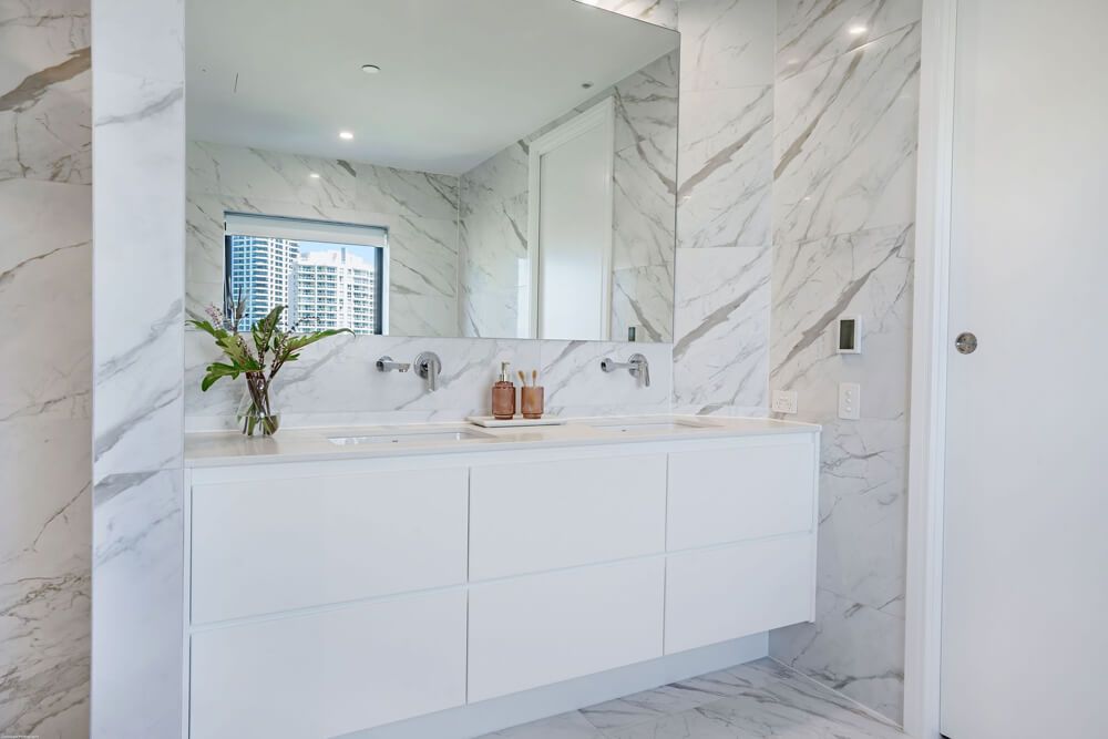 Large Format White Marble Porcelain, How To Install Large Format Tiles On Bathroom Walls